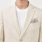 844 אוף וויט 16