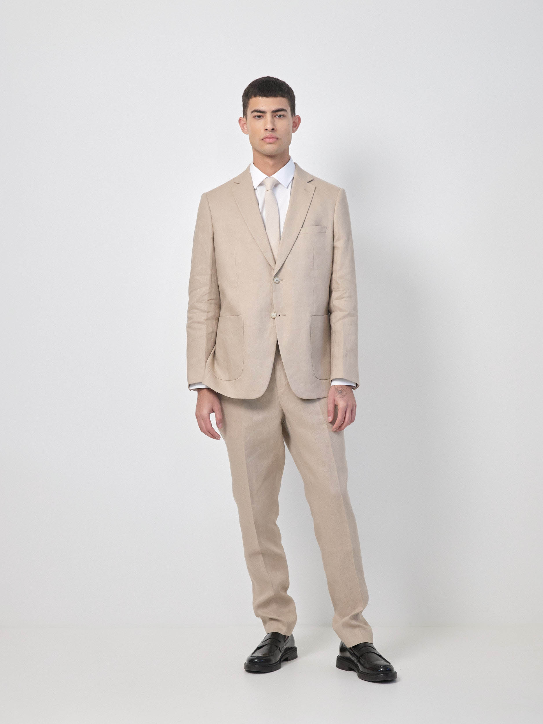 חליפה ניאו 18