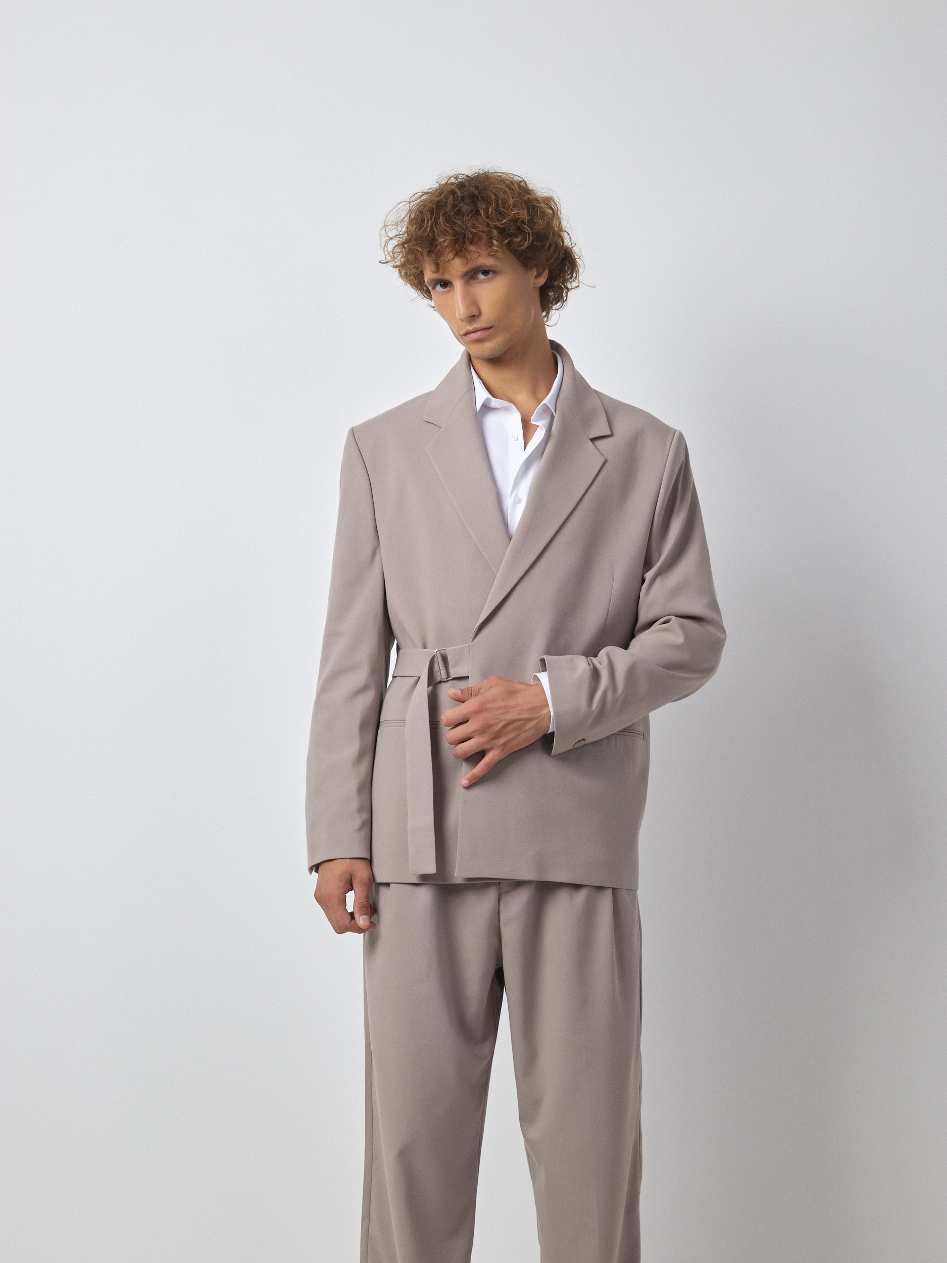 קשירה בז 17 קשירה בז 17