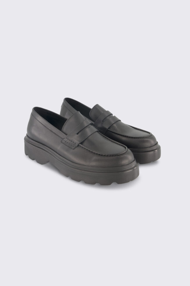 301612041 Close Up 0 1