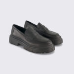 301812042 Close Up 0 1